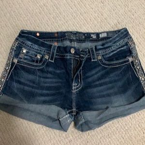 Miss Me - mid rise- Easy shorts